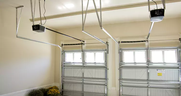 Residential Emergency Garage Door Repair in Winter Haven, FL