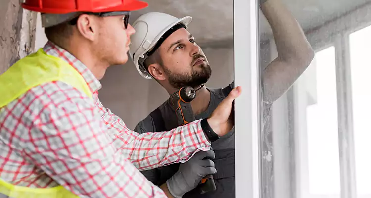 Sliding Patio Door Sticking? Expert Repair in Winter Haven, FL.