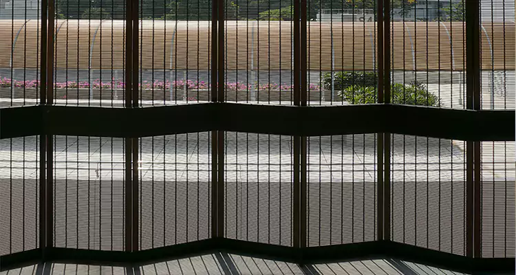 Front Screen Door Repair in Winter Haven, FL