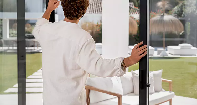 Fix Backyard Sliding Door Hard To Operate in Winter Haven, FL